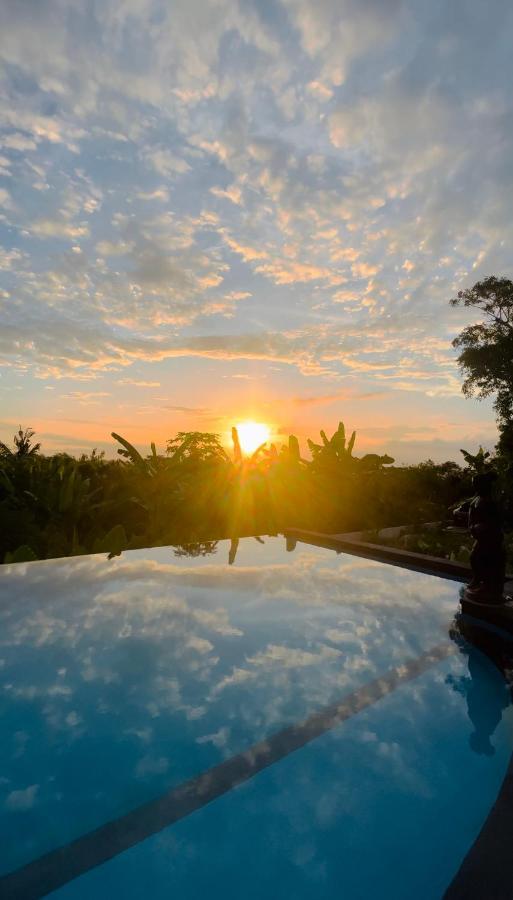 Sunset Hill Lembongan Hotel Kültér fotó