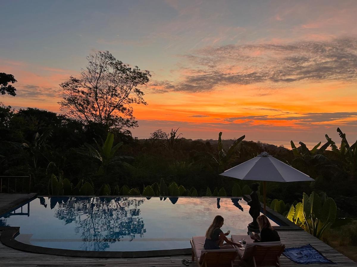 Sunset Hill Lembongan Hotel Kültér fotó